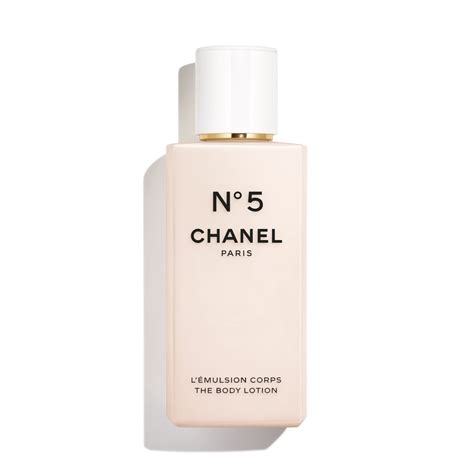 chanel ボディ|Chanel body cream no 5.